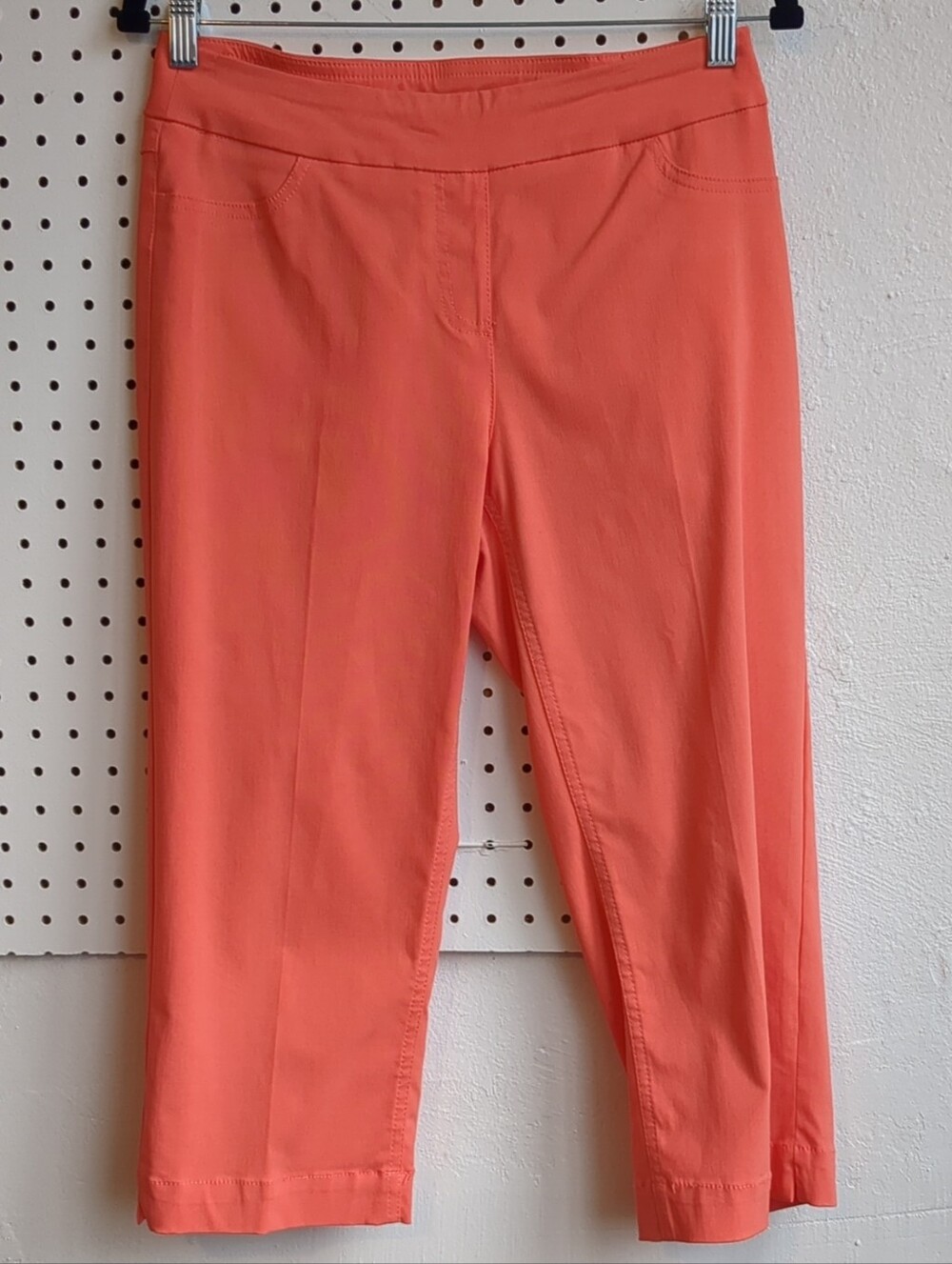 Coral Pink Pull-On Capri Pants